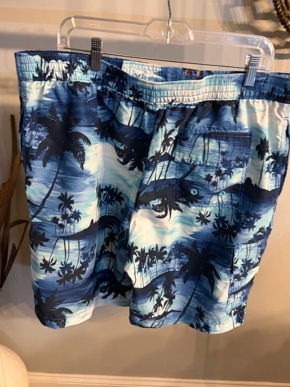 Tommy Bahama Blue Palm-Print Swim Shorts size large